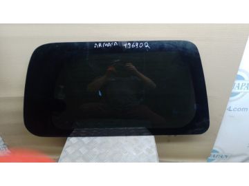 Скло у кузов заднє праве NISSAN QX56 / TITAN / ARMADA 04-16