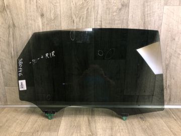 Скло дверей заднє праве TOYOTA PRIUS PLUS 11-14