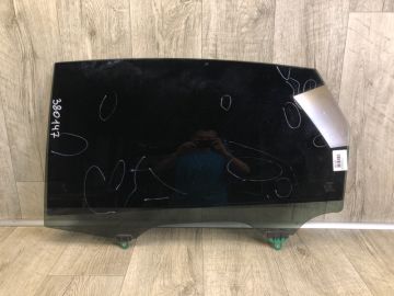 Скло дверей заднє ліве TOYOTA PRIUS PLUS 11-14