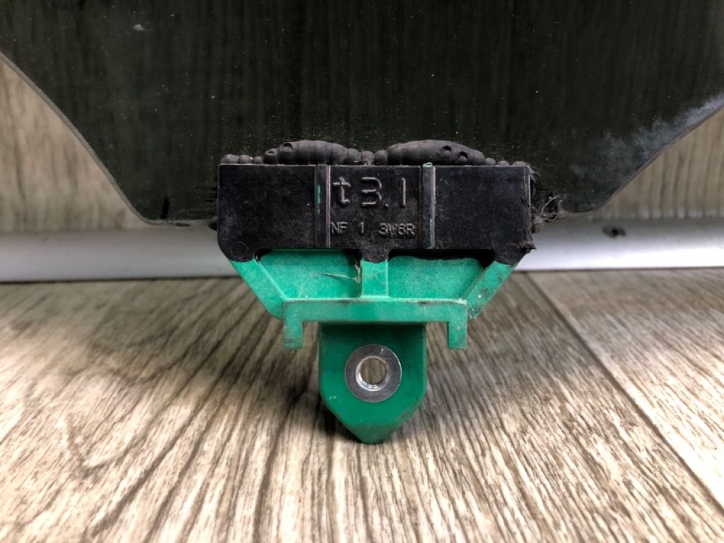 68104-47080 | Скло дверей заднє ліве TOYOTA PRIUS PLUS 11-14 - Фото 15