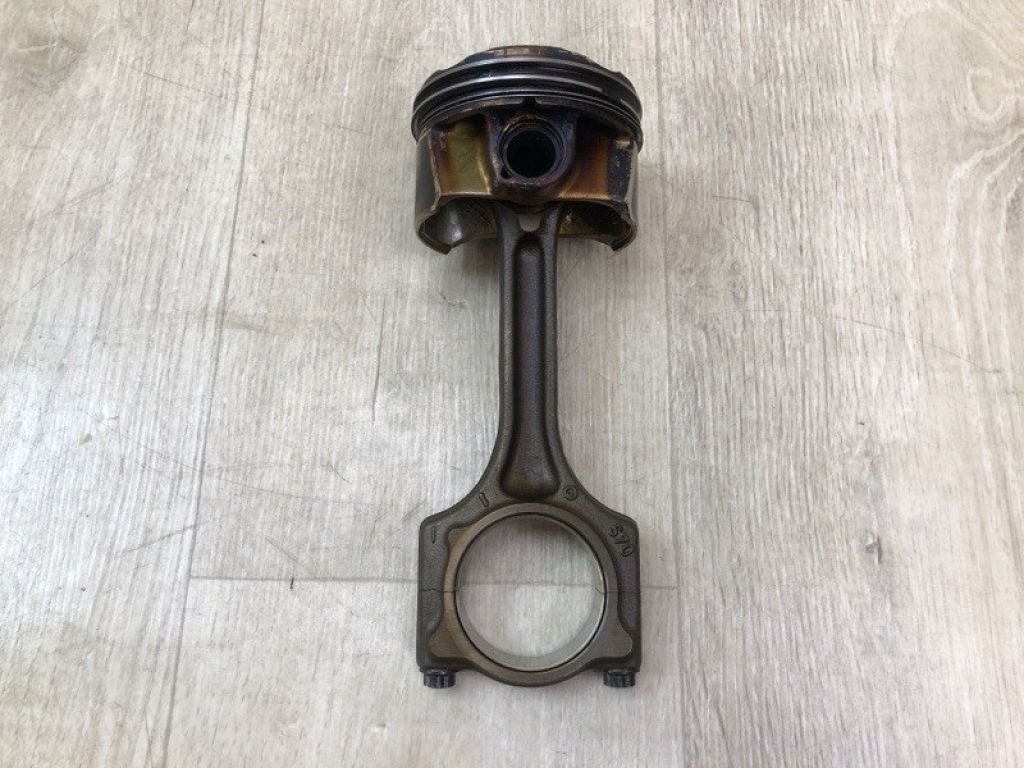 11 24 1 026 887 | Шатун MINI COUNTRYMAN R60 10-16