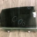 82300-EG000 | Скло дверей заднє праве INFINITI M35/M45 04-10