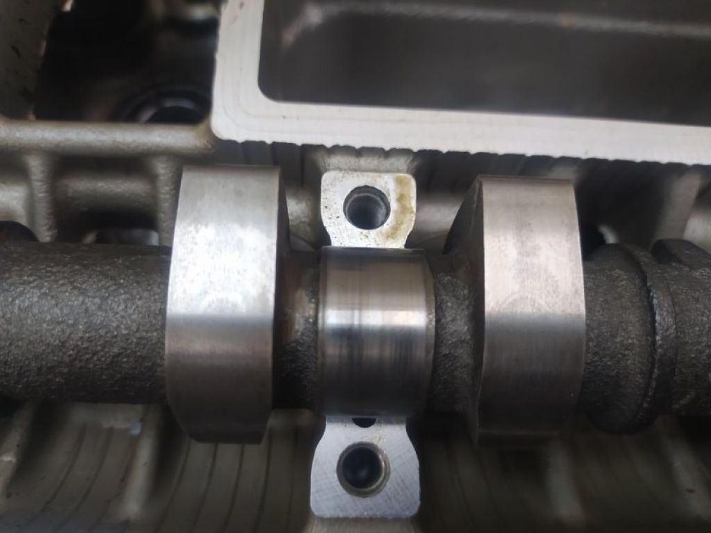 L323-10-090B | Головка блоку циліндрів MAZDA 6 GG 02-07 - Фото 16