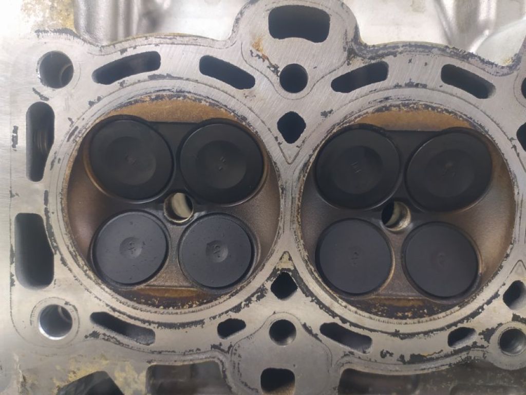 L323-10-090B | Головка блоку циліндрів MAZDA 6 GG 02-07 - Фото 7
