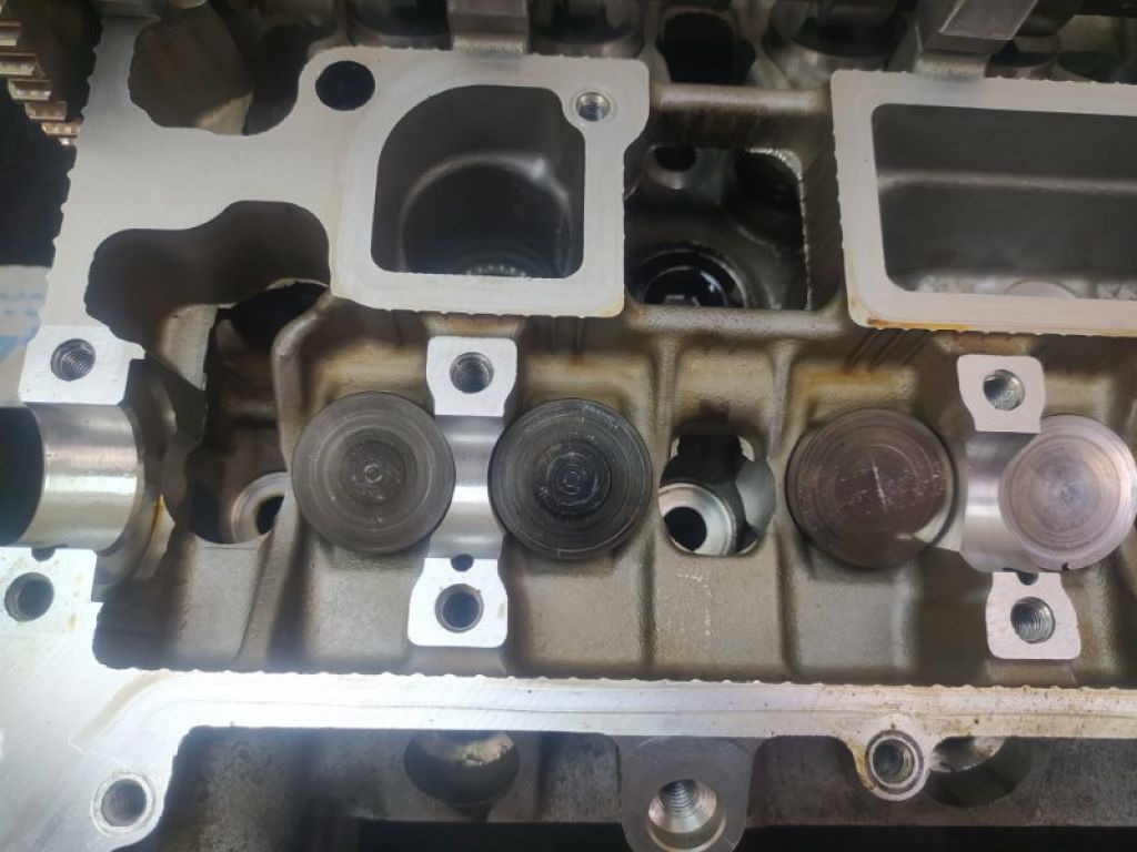 L323-10-090B | Головка блоку циліндрів MAZDA 6 GG 02-07 - Фото 20