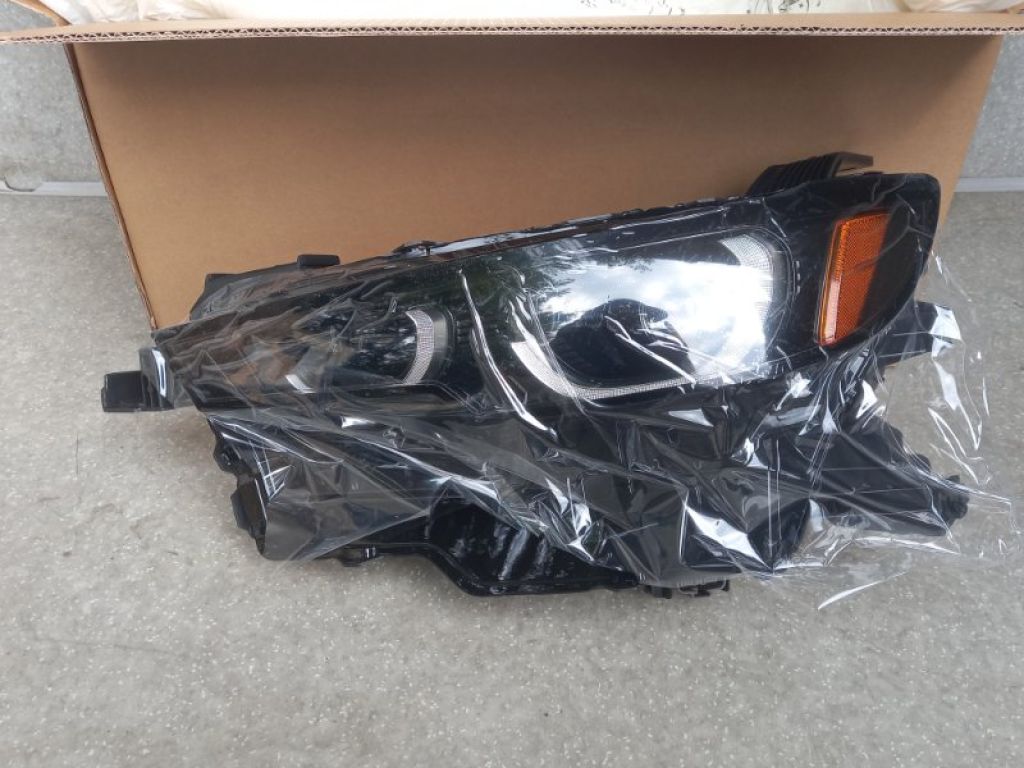 VA4051040B | Фара ліва MAZDA CX-50 22-