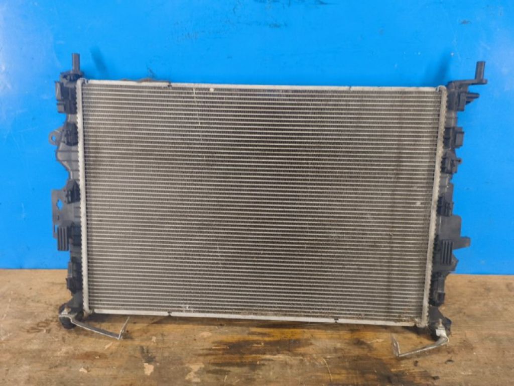 CV61-8005-RB | Радіатор основний FORD ESCAPE 12-19