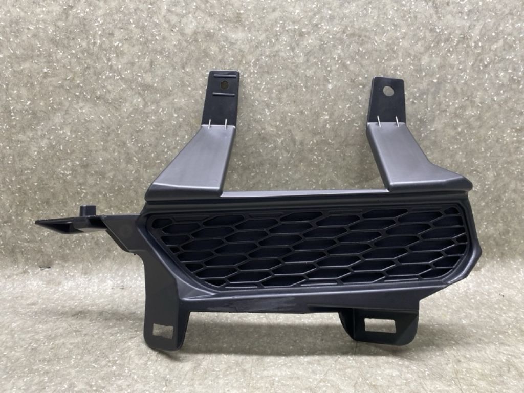 622576MR0A | Заглушка ПТФ левая NISSAN QASHQAI/ROGUE SPORT 14-