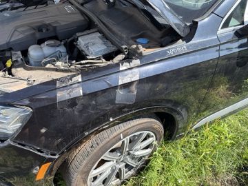 Крыло переднее левое AUDI Q7 15-19