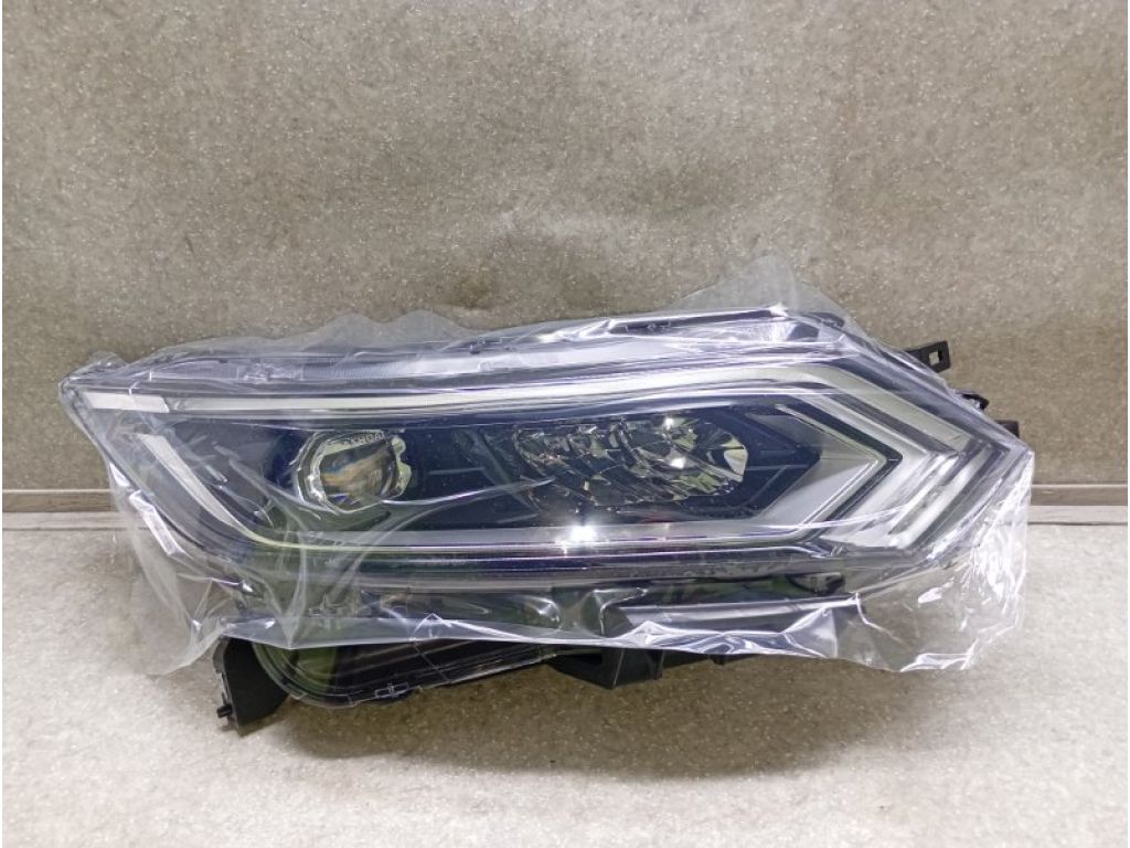 260106MR5A | Фара права NISSAN QASHQAI/ROGUE SPORT 14-