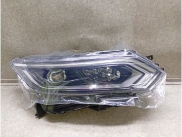 Фара права NISSAN QASHQAI/ROGUE SPORT 14-