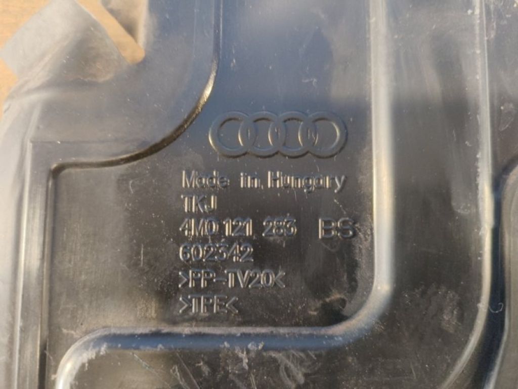 4M0 121 283 | Дефлектор радіатора лівий AUDI Q7 15-19 - Фото 4