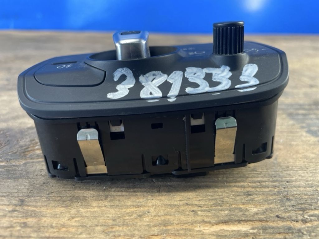 8V0 941 531 K | Блок керування освітленням AUDI A3 (8V) 12–17 - Фото 2