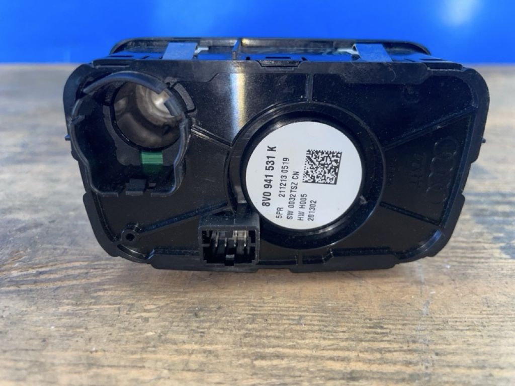 8V0 941 531 K | Блок керування освітленням AUDI A3 (8V) 12–17 - Фото 4