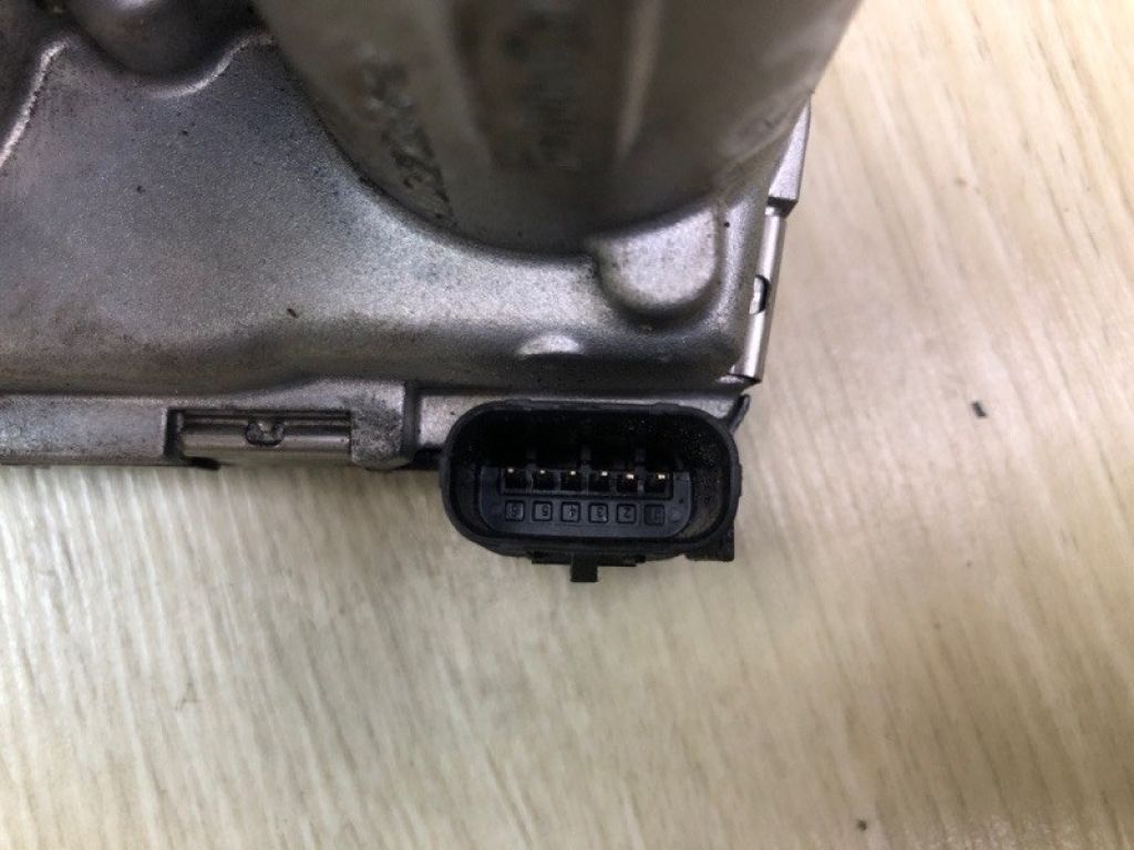 AT4Z-9E926-B | Дросельна заслінка FORD EDGE 15- - Фото 7