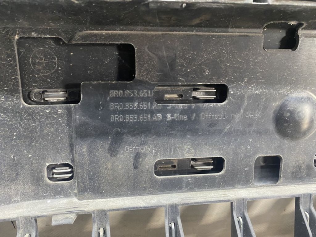 8R0 853 651 AF T94 | Решетка радиатора AUDI Q5 08-16 - Фото 19