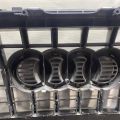 8R0 853 651 AF T94 | Решетка радиатора AUDI Q5 08-16 - Превью 22