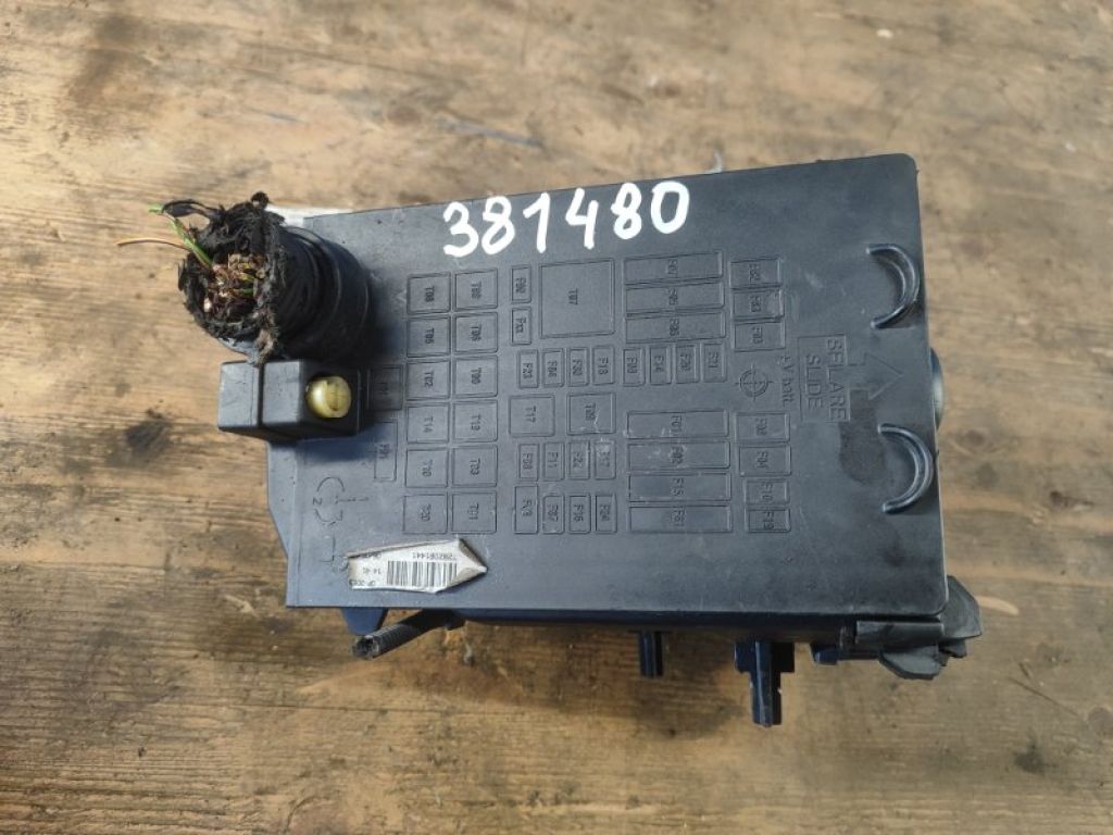 52027004 | Блок предохранителей моторный отсек JEEP RENEGADE (BU) 14-