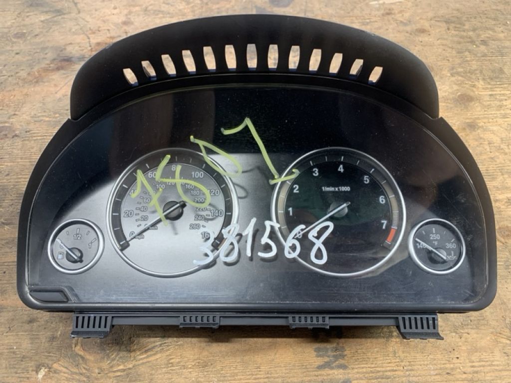 62109358979 | Панель приладів BMW 5 SERIES (F10) 11-13