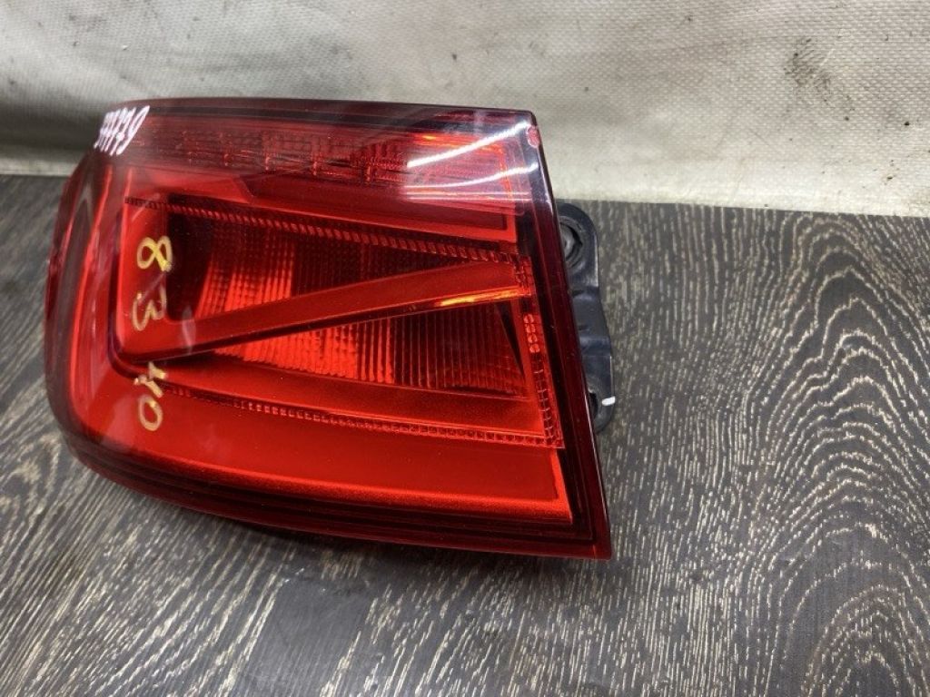 8V5 945 095 C | Фонарь наружный левый AUDI A3 (8V) 12–17 - Фото 2