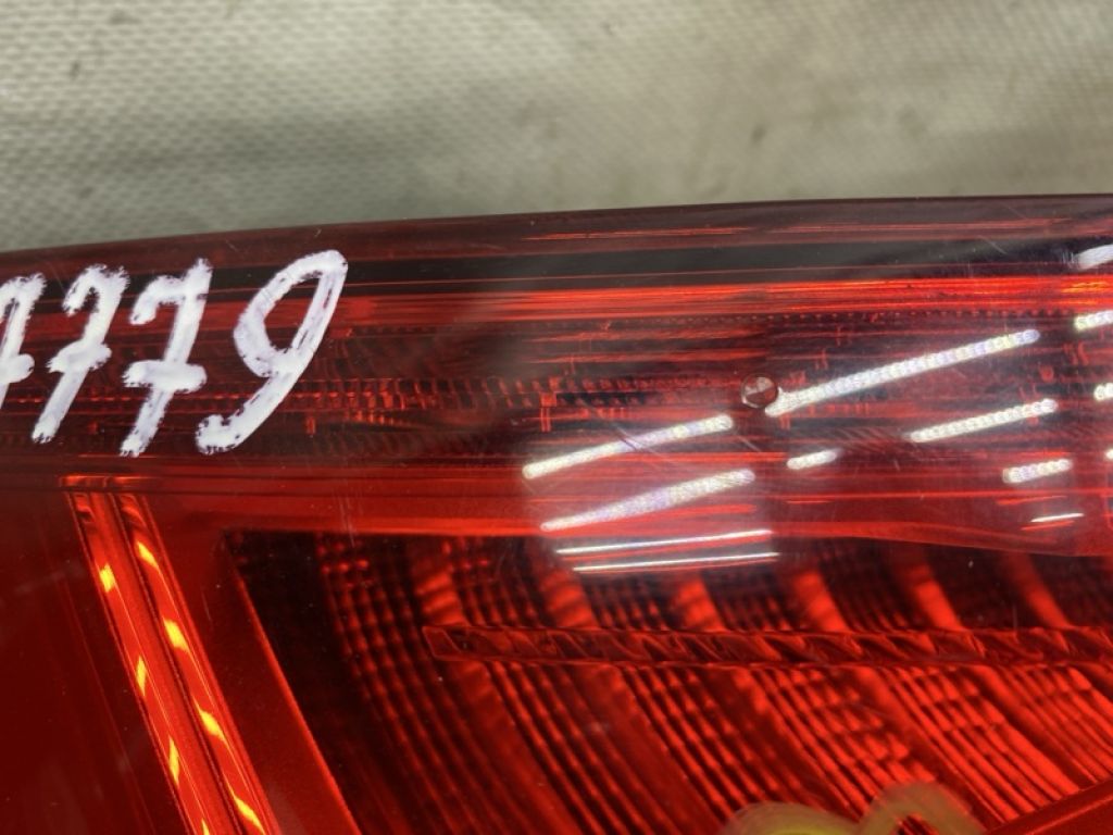 8V5 945 095 C | Фонарь наружный левый AUDI A3 (8V) 12–17 - Фото 4