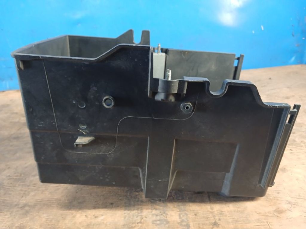CV61-10732-AE | Полиця акумулятора FORD ESCAPE 12-19 - Фото 4