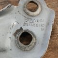 GJ5Z-16797-A | Петля капоту ліва FORD ESCAPE 12-19 - Прев'ю 3