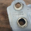 GJ5Z-16796-A | Петля капоту права FORD ESCAPE 12-19 - Прев'ю 3