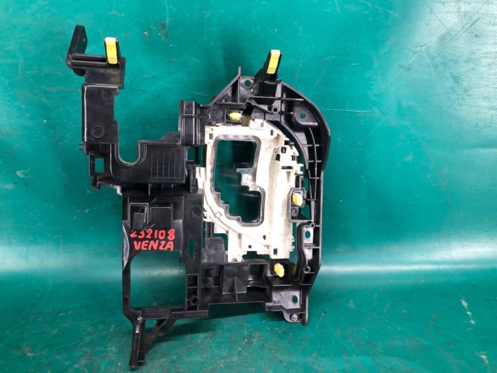 35907-0T012 | Консоль центральна TOYOTA VENZA 09-16 - Фото 3