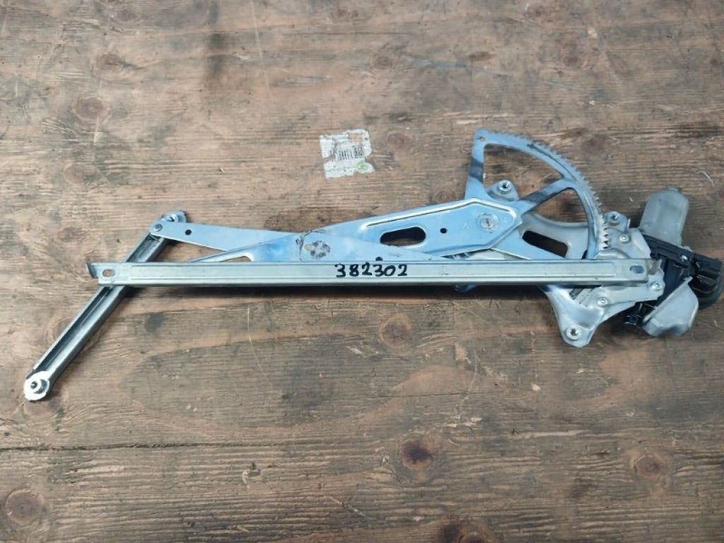 6980121020 | Склопідйомник задній правий TOYOTA PRIUS PLUS 11-14