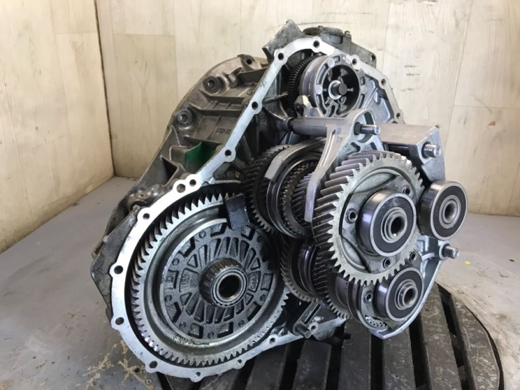 F1FZ-7000-P | АКПП на запчасти ( под ремонт ) FORD FOCUS 10-18 - Фото 3