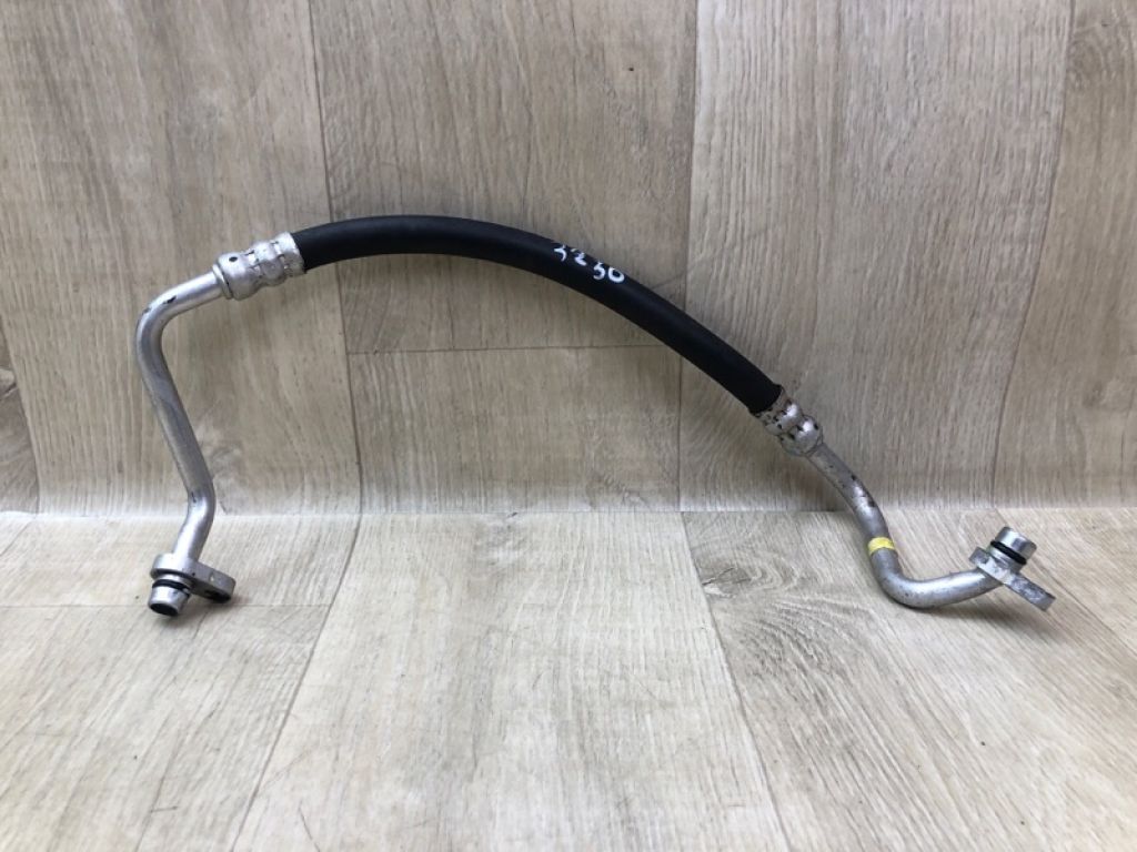 92490-5RL0A | Трубка кондиціонеру NISSAN KICKS 20-