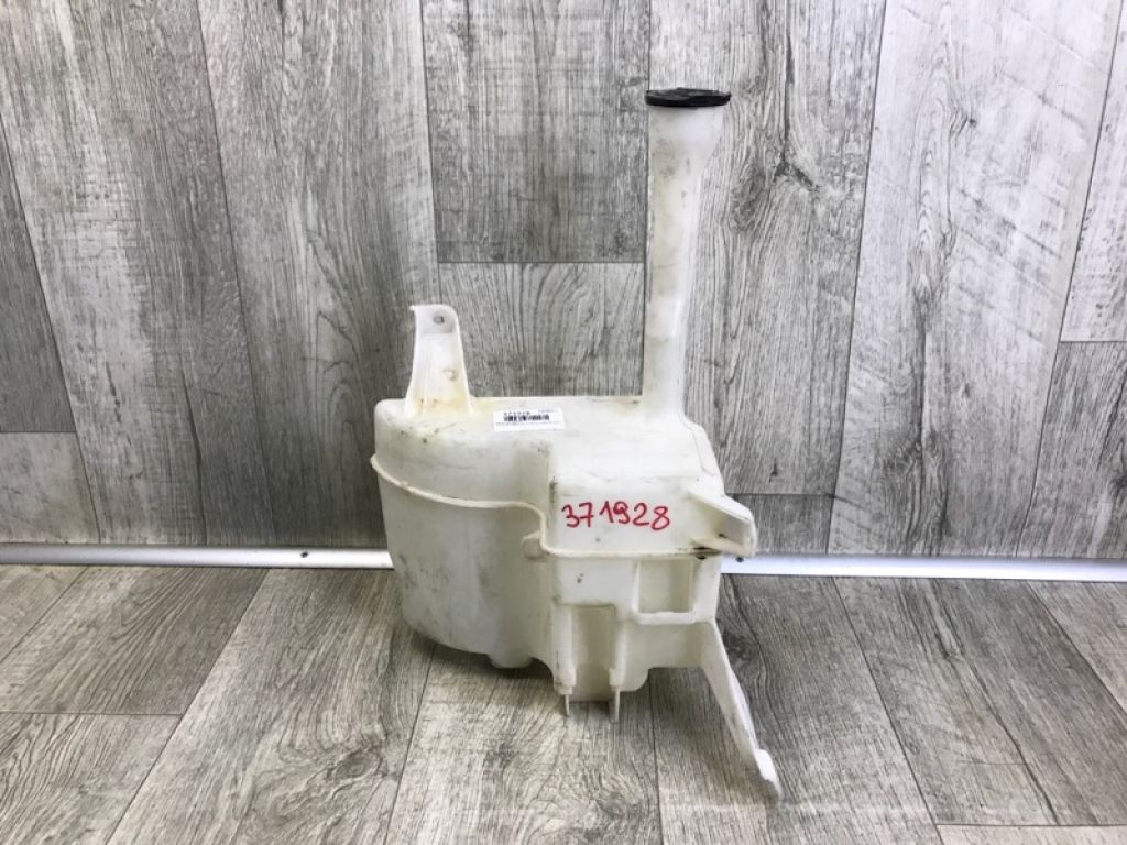 85315-06220 | Бачок омивача TOYOTA CAMRY 50 12-15