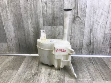 Бачок омивача TOYOTA CAMRY 50 12-15