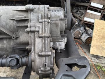 Роздавальна коробка BMW X6 (E71) 07-14