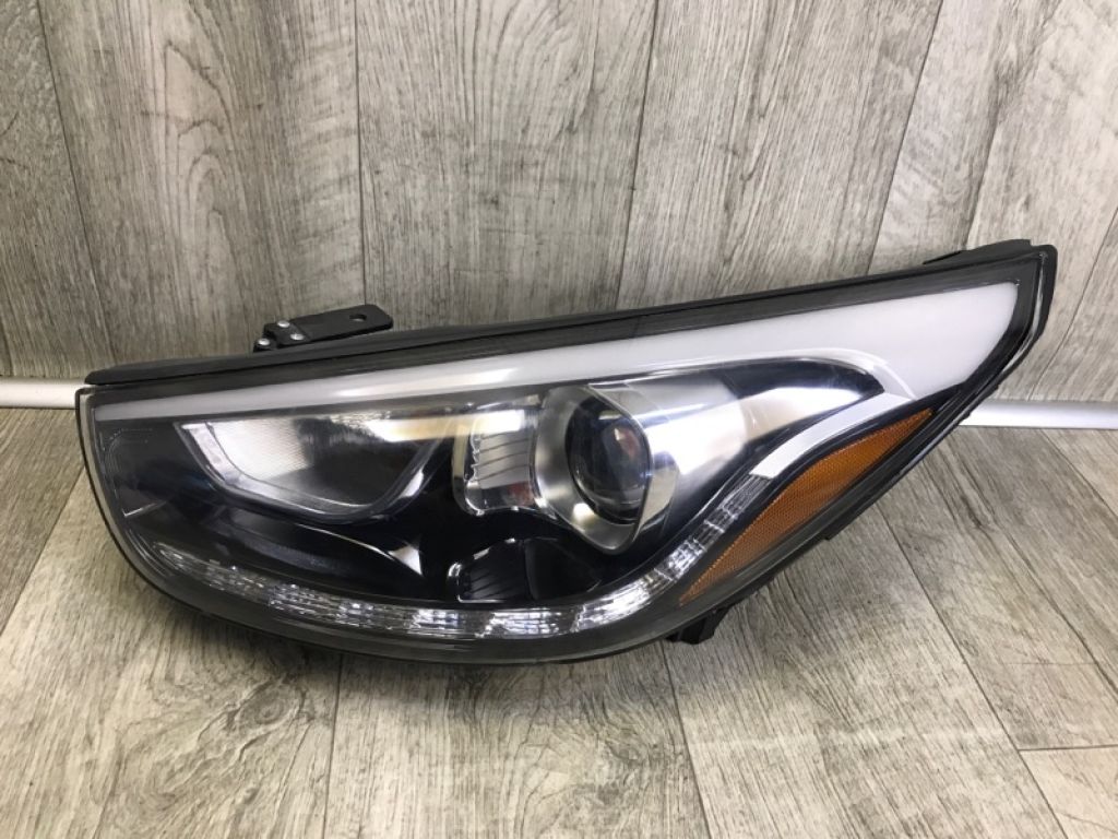 92101-2S640 | Фара ліва HYUNDAI TUCSON LM 09-15