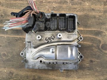 Блок керування двигуном BMW X5 (F15) 13-18
