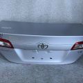64401-06630 | Кришка багажника TOYOTA CAMRY 50 12-15