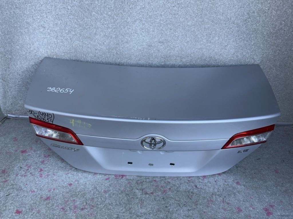 64401-06630 | Кришка багажника TOYOTA CAMRY 50 12-15 - Фото 2