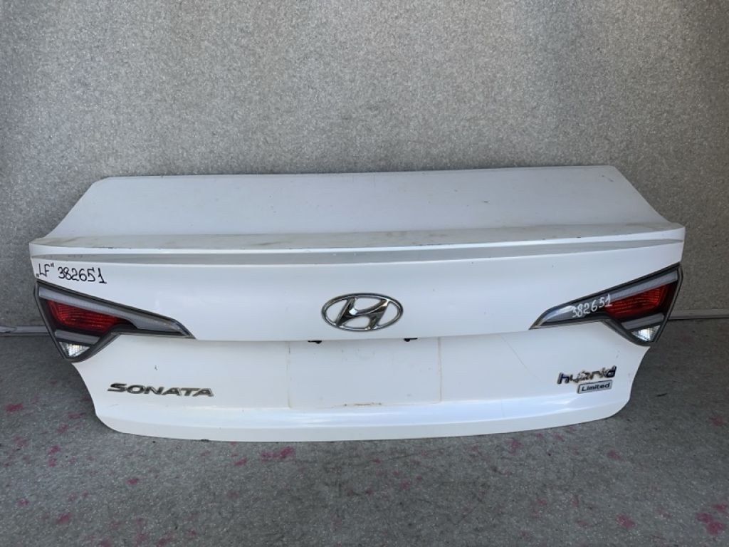 69200-C2010 | Кришка багажника HYUNDAI SONATA LF 2014-