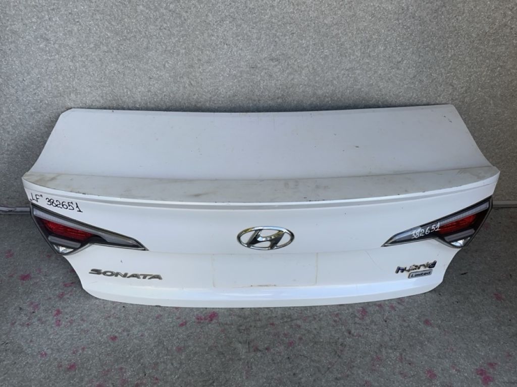 69200-C2010 | Кришка багажника HYUNDAI SONATA LF 2014- - Фото 2