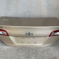 6440106590 | Кришка багажника TOYOTA CAMRY 50 12-15