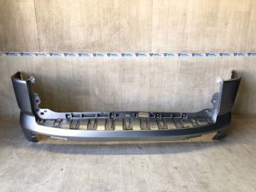 Бампер задній TOYOTA SEQUOIA 17 -
