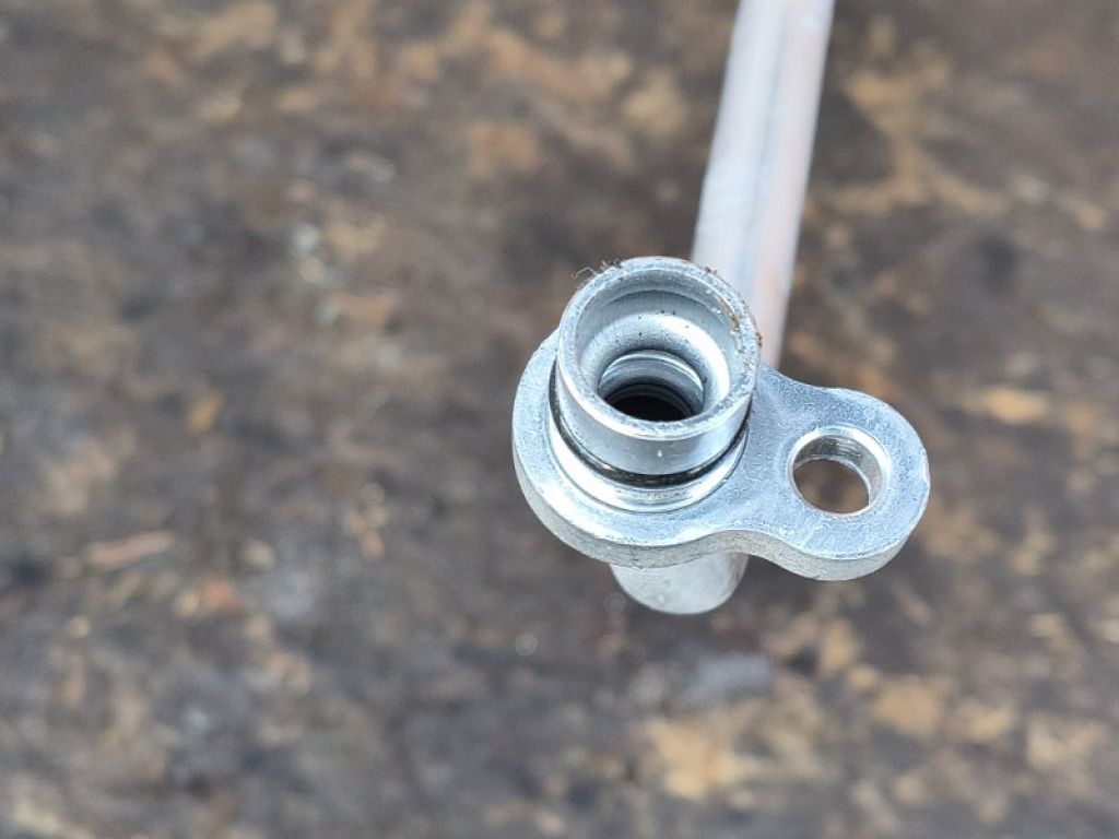 KJ01-61-461C | Трубка кондиціонеру MAZDA CX-5 (KF) 16-21 - Фото 3