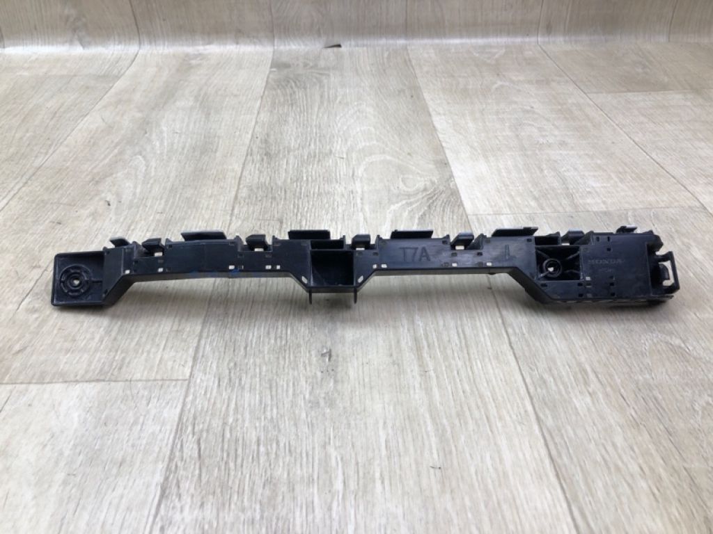 71598-T7A-J00 | Кронштейн/кріплення заднього бампера ліве HONDA HR-V 14-22