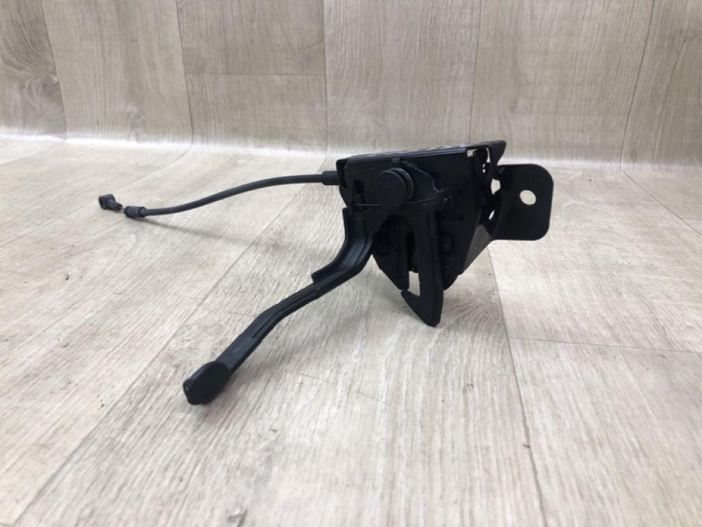 81130-2V000 | Замок капоту HYUNDAI VELOSTER 11-18