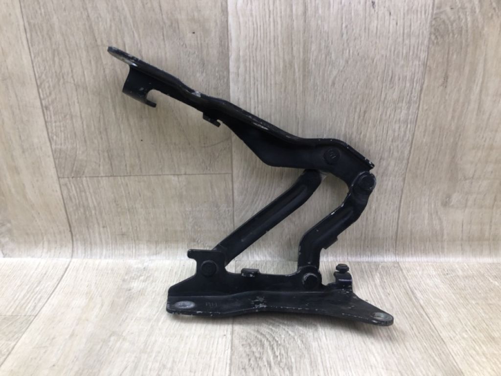 79120-2V000 | Петля капоту права HYUNDAI VELOSTER 11-18