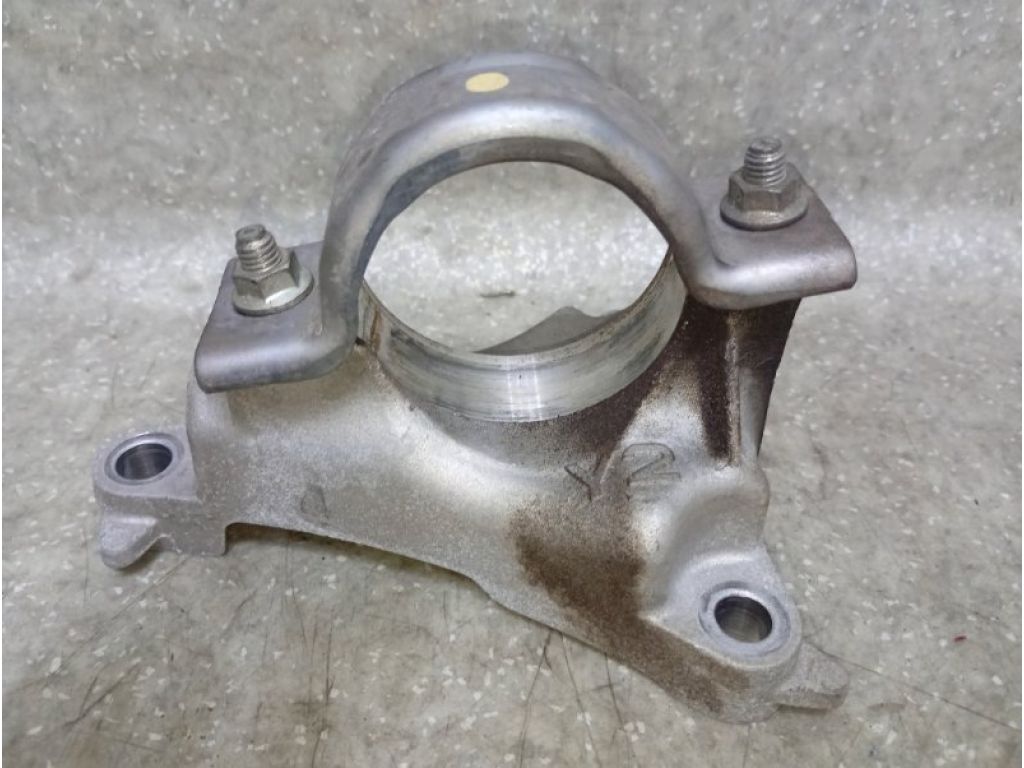 F2A4-25-740 | Кронштейн/кріплення проміжного вала MAZDA CX-5 (KF) 16-21