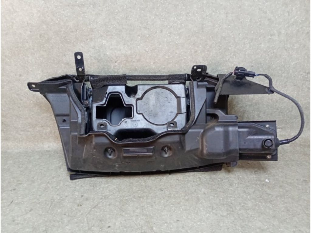 657013NF5B | Зарядне гніздо (розетка) NISSAN LEAF 10-17 - Фото 3