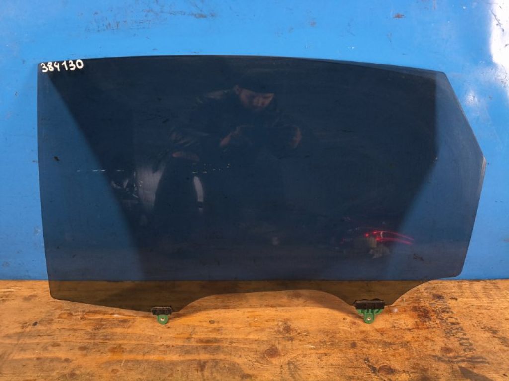 68104-47080 | Скло дверей заднє ліве TOYOTA PRIUS PLUS 11-14
